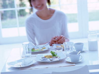 中高年男性が若い女性のお茶飲み友達を見つける方法!